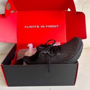 TYR Techknit RNR-1 Sneakers Size 7.5 womens. Tried on, never worn